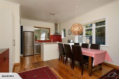 Photo of property in 11 Albemarle Road, Northland, Wellington, 6012