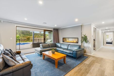 Photo of property in 121 Valley Road, Waimauku, 0881