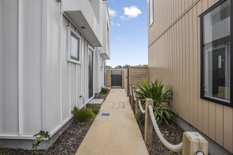 Photo of property in 16/10 Pascoe Avenue, Paremata, Porirua, 5026