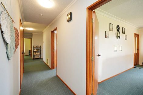 Photo of property in 339 Oteramika Road, Seaward Bush, Invercargill, 9871