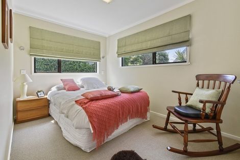 Photo of property in 6a Torkar Road, Clarks Beach, 2122