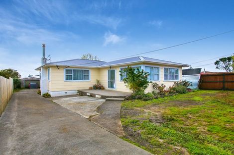 Photo of property in 805 Te Atatu Road, Te Atatu Peninsula, Auckland, 0610