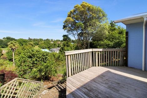 Photo of property in 5a Jensen Place, Frankleigh Park, New Plymouth, 4310