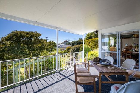 Photo of property in 32 Queens Road, Glen Avon, New Plymouth, 4312