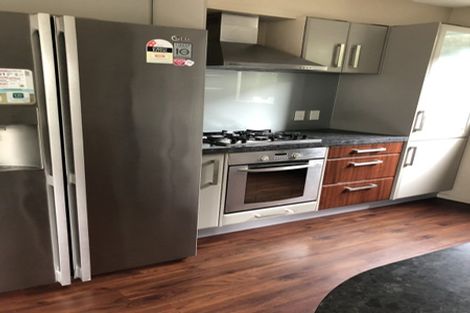 Photo of property in 14a Bracken Road, Newlands, Wellington, 6037