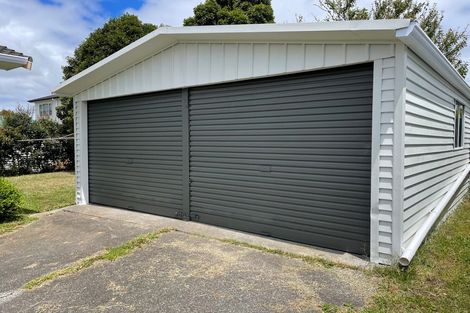 Photo of property in 27 Blanche Way, Half Moon Bay, Auckland, 2012