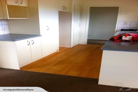 Photo of property in 2/230 Point Chevalier Road, Point Chevalier, Auckland, 1022