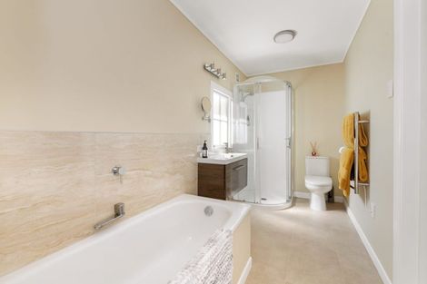 Photo of property in 9 Remu Place, Greenhithe, Auckland, 0632