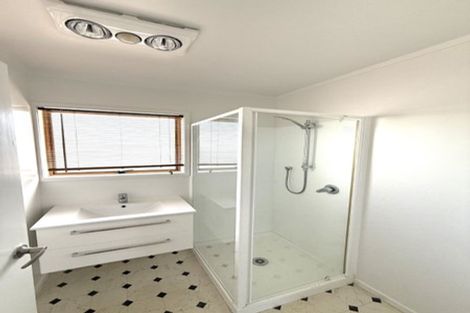 Photo of property in 2/47 Zita Maria Drive, Massey, Auckland, 0614