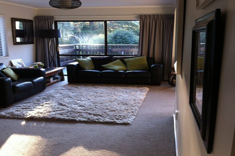 Photo of property in 33 Ngaio Gorge Road, Ngaio, Wellington, 6035