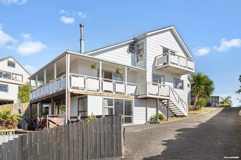 Photo of property in 161 Oaktree Avenue, Browns Bay, Auckland, 0630