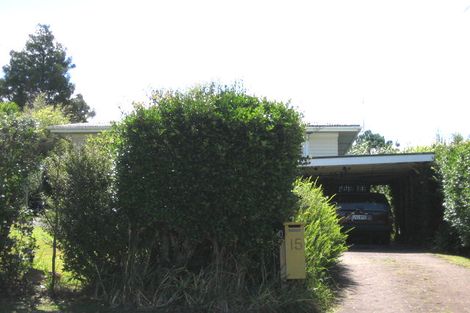 Photo of property in 15 Peter Terrace, Castor Bay, Auckland, 0620