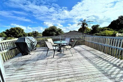 Photo of property in 10 Hewlett Road, Massey, Auckland, 0614