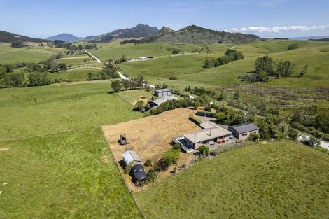 Photo of property in 19 Kerr Road, Parua Bay, Onerahi, 0192