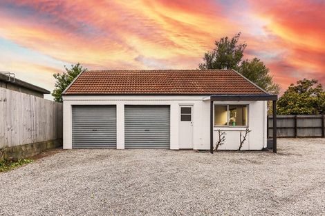 Photo of property in 21 De Bloge Place, Burwood, Christchurch, 8061