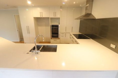 Photo of property in 12 Thomas Hamer Place, Greenhithe, Auckland, 0632