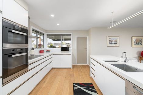 Photo of property in 36 Harrowdale Drive, Avonhead, Christchurch, 8042