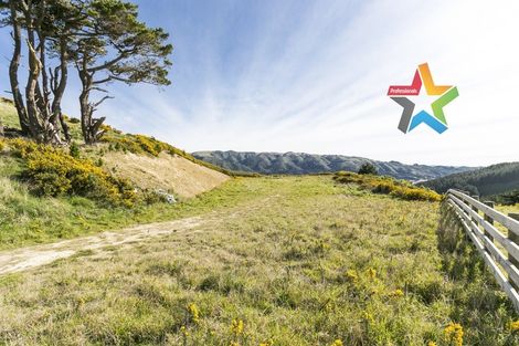 Photo of property in 201 Bing Lucas Drive, Tawa, Wellington, 5028