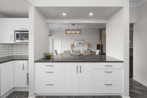 Photo of property in 100 Frimley Avenue, Frimley, Hastings, 4120