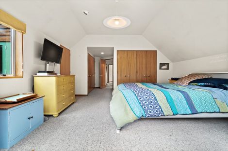 Photo of property in 100 Glenross Street, Glenross, Dunedin, 9011