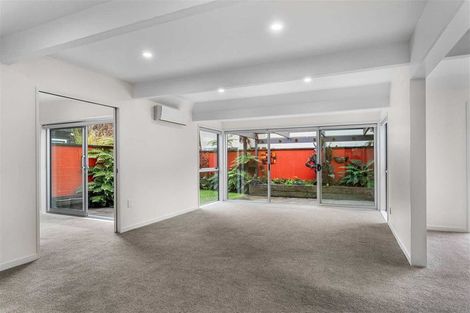 Photo of property in 4 Bridgemere Lane, Cracroft, Christchurch, 8022