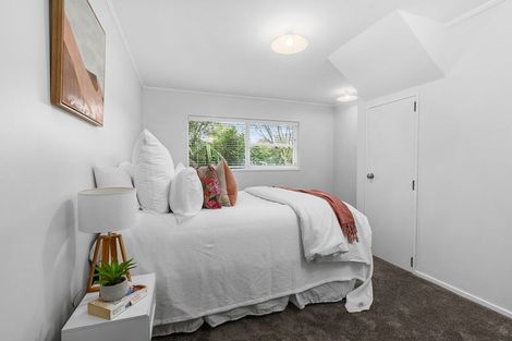 Photo of property in 100 Larsen Crescent, Tawa, Wellington, 5028