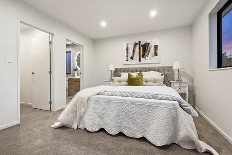 Photo of property in 1c Valron Road, Te Atatu South, Auckland, 0602