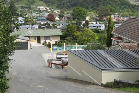 Photo of property in 129 Wellington Street, Picton, 7220