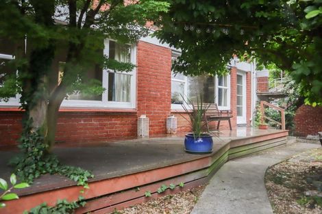 Photo of property in 2/19 Newbridge Place, Ilam, Christchurch, 8041