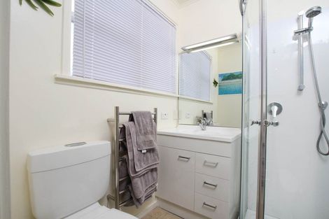 Photo of property in 48 Scott Avenue, Mangere Bridge, Auckland, 2022