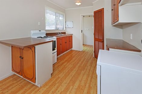 Photo of property in 54 Donovan Avenue, Massey, Auckland, 0614