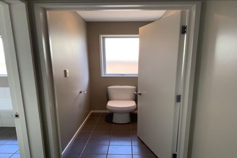 Photo of property in 18 Linkwater Way, Parklands, Christchurch, 8083