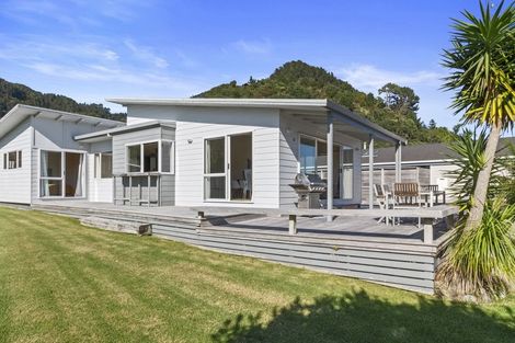 Photo of property in 33 Holland Close, Pauanui, Hikuai, 3579