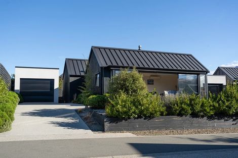 Photo of property in 3 Parera Lane, Jacks Point, Queenstown, 9371