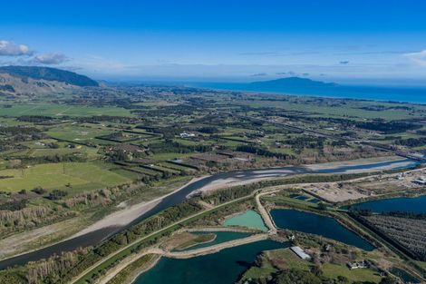 Photo of property in 165 Otaki Gorge Road, Hautere, 5582