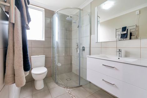 Photo of property in 1084 Scenic Drive North, Swanson, Auckland, 0816