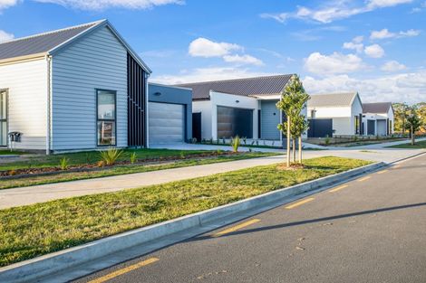 Photo of property in 1 Lamont Place, Waikanae, 5036