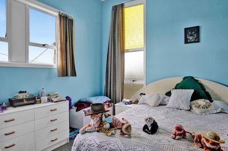 Photo of property in 18 Cambridge Street, Patea, 4520