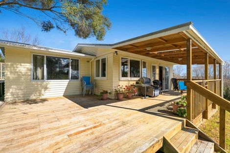 Photo of property in 207 Mangakura Road, Helensville, 0875