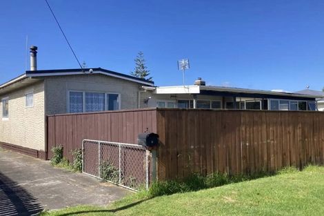 Photo of property in 2 Atkinson Street, Waitara, 4320