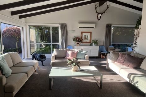 Photo of property in 5 Beaumaris Place, Sockburn, Christchurch, 8042