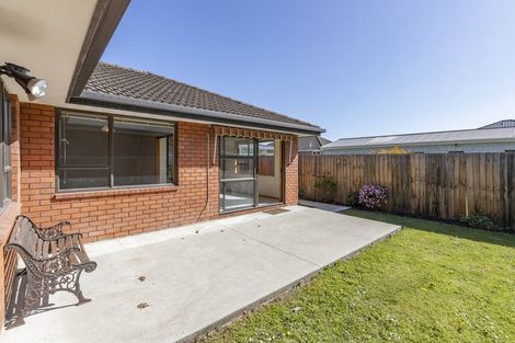 Photo of property in 2/24 Woodbury Street, Avonhead, Christchurch, 8042