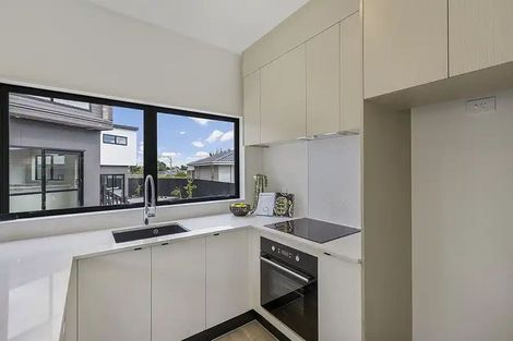 Photo of property in 11e Barrie Avenue, Papatoetoe, Auckland, 2025