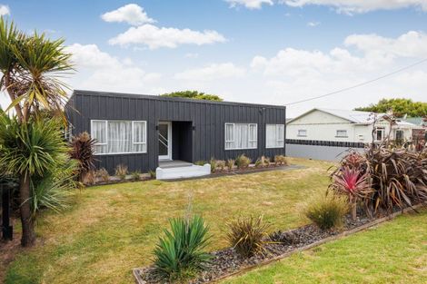 Photo of property in 55 Seabury Avenue, Foxton Beach, Foxton, 4815