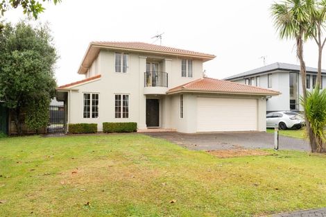 Photo of property in 37 Nielsen Gardens, Rototuna, Hamilton, 3210