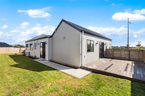 Photo of property in 1 Kentucky Blue Road, Karaka, 2580