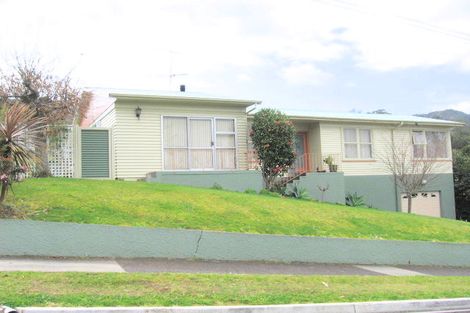 Photo of property in 152 Brunton Crescent, Thames, 3500