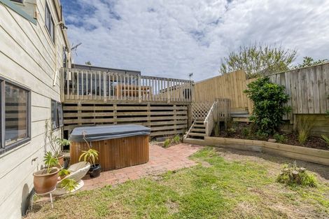 Photo of property in 189 Tutere Street, Waikanae Beach, Waikanae, 5036