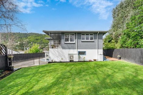Photo of property in 86a Winara Avenue, Waikanae, 5036