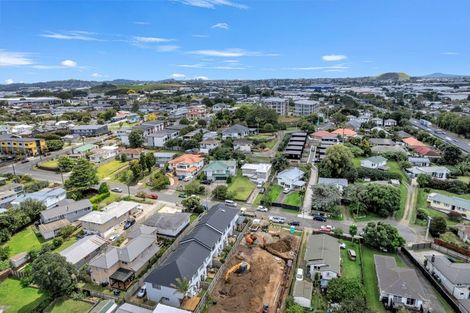 Photo of property in 7c Kotahi Road, Mount Wellington, Auckland, 1062